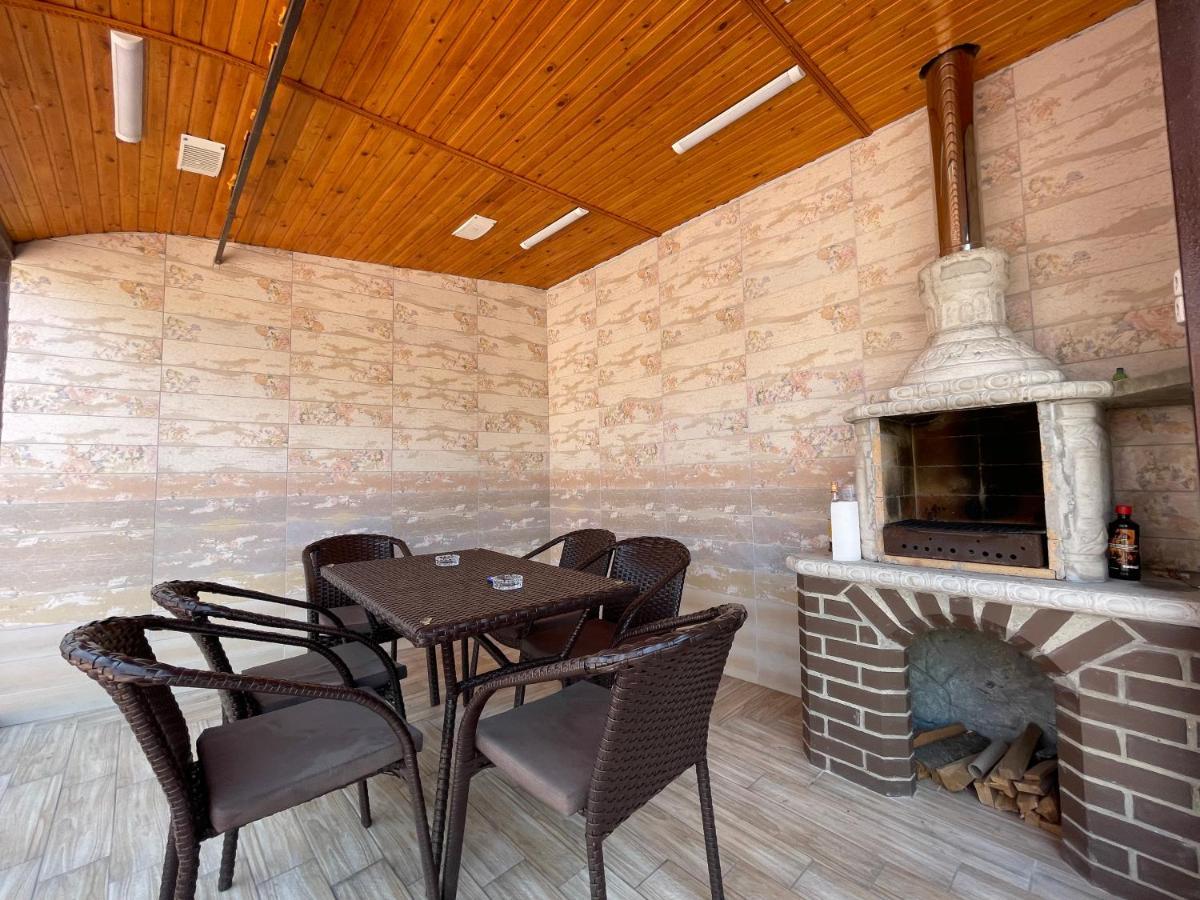 Villa Aeroport Розовый Дом Kiszyniów Zewnętrze zdjęcie